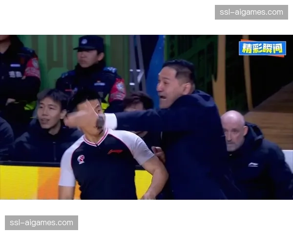 联盟下发备忘录，将严打球员在比赛中对裁判的过分抱怨行为