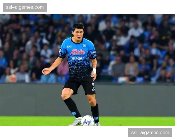 官方：那不勒斯后卫金玟哉因脚踝韧带扭伤，将缺席本赛季剩余比赛